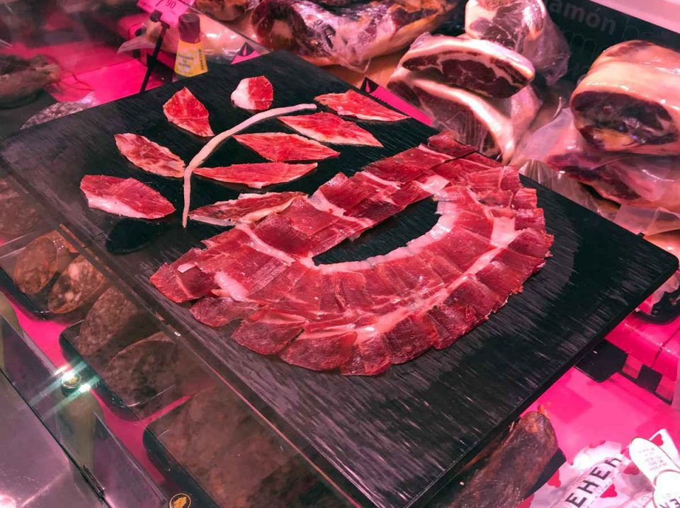 Plato de jamón ibérico a cuchillo